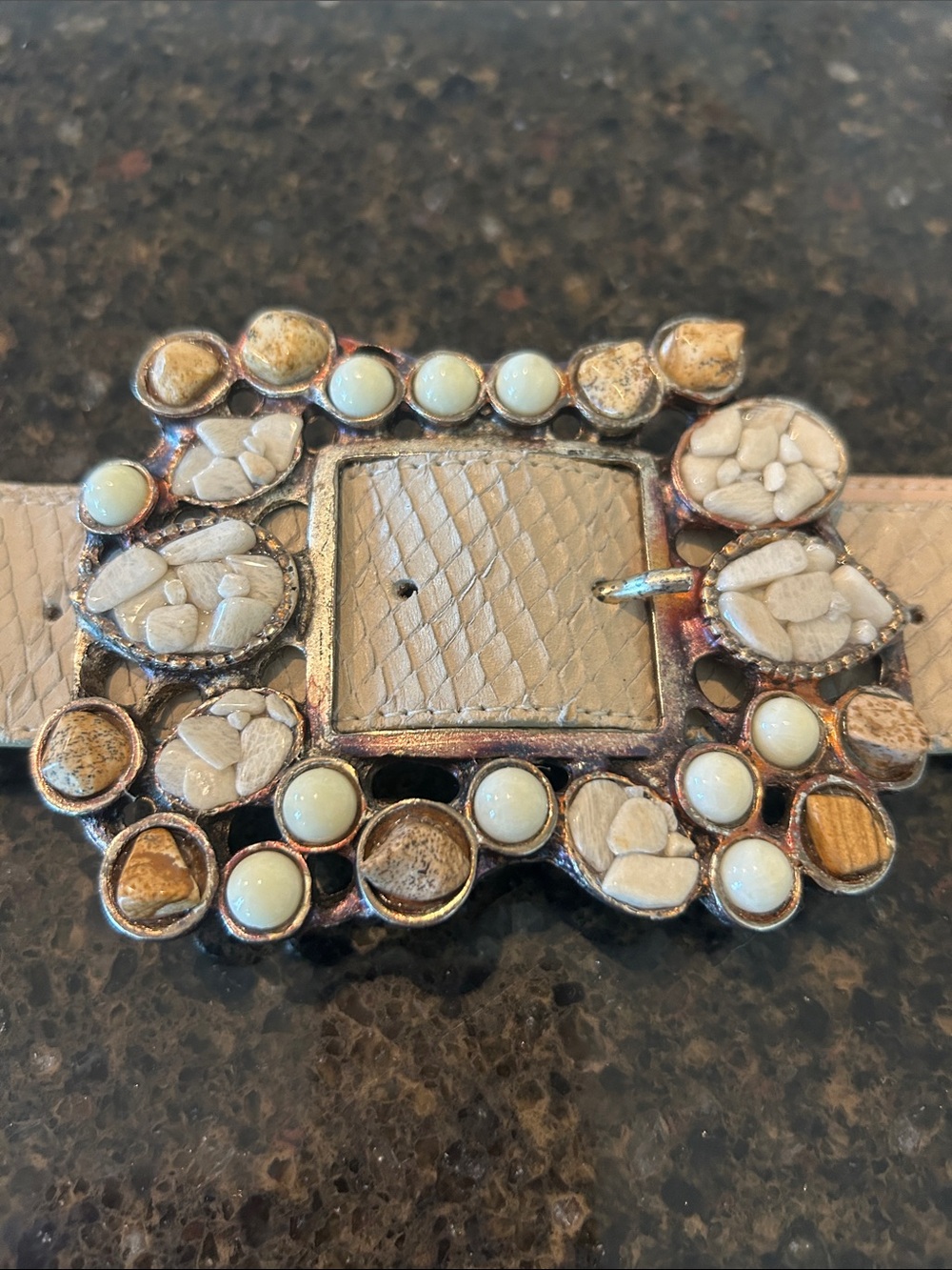 Leatherock Cream Jeweled Buckle genuine leather Waist Belt - Picture 3 of 8